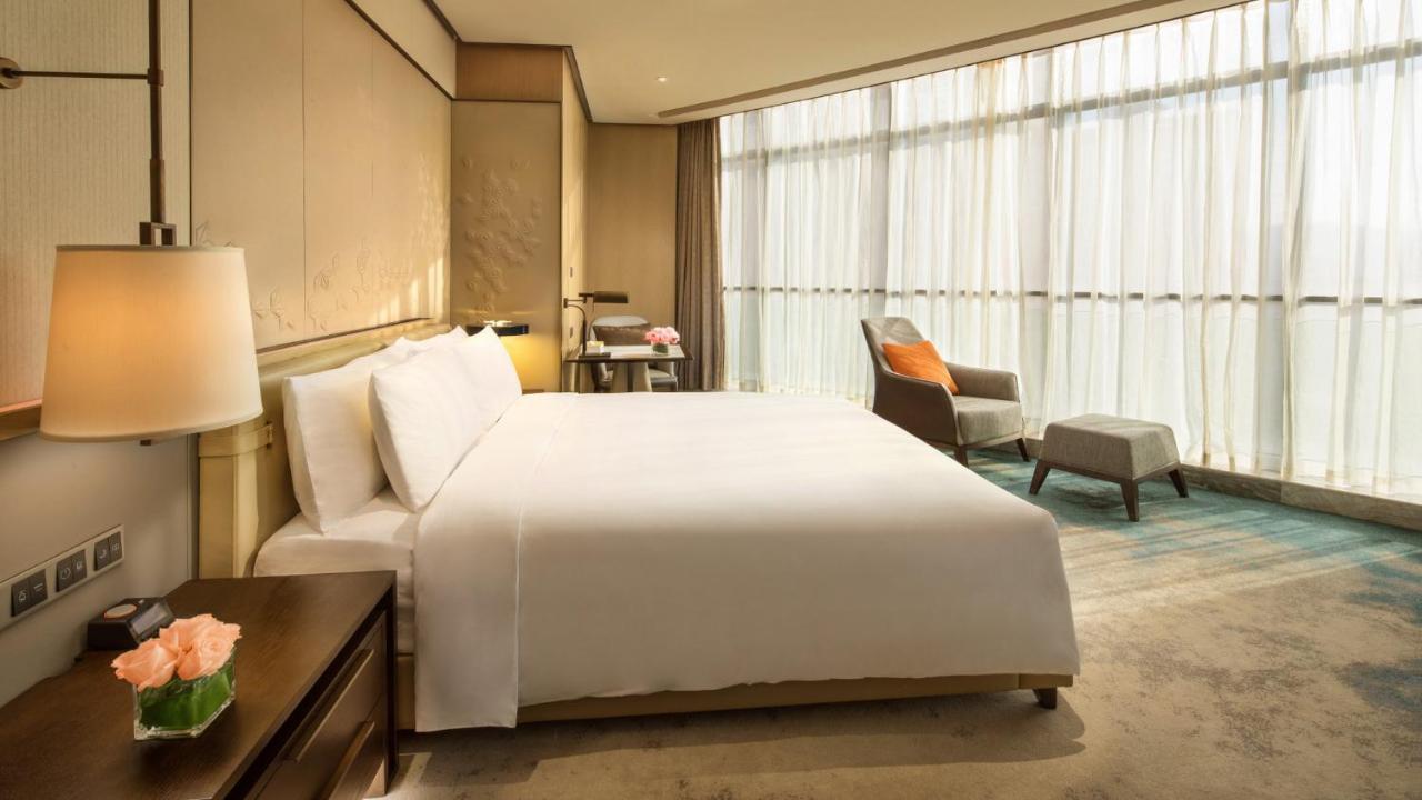 Hotel Crowne Plaza Xiangxi Fenghuang Exterior foto